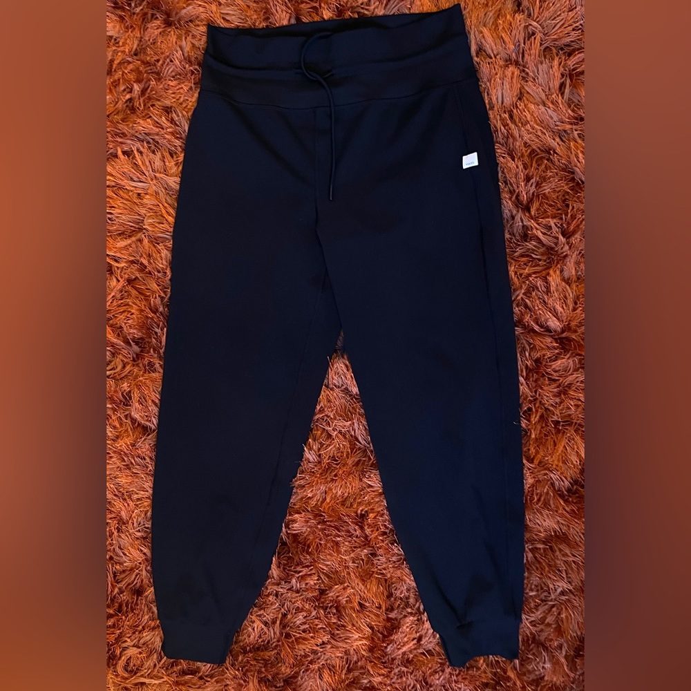 Vuori Daily Jogger Pants Size Large NWOT
